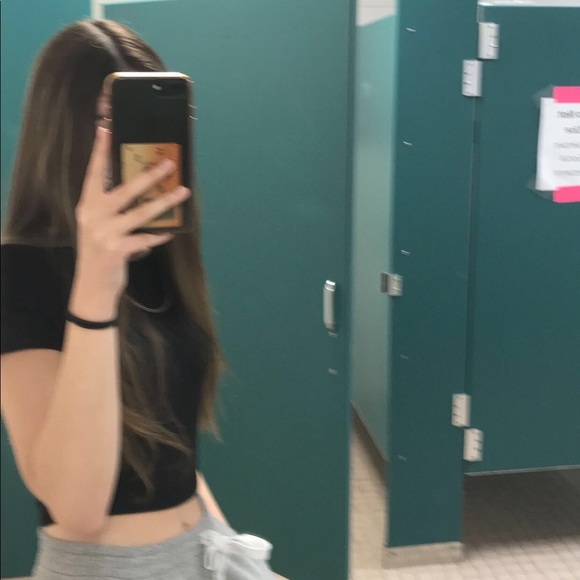 Meet your Posher, Ava - Picture 1 of 1